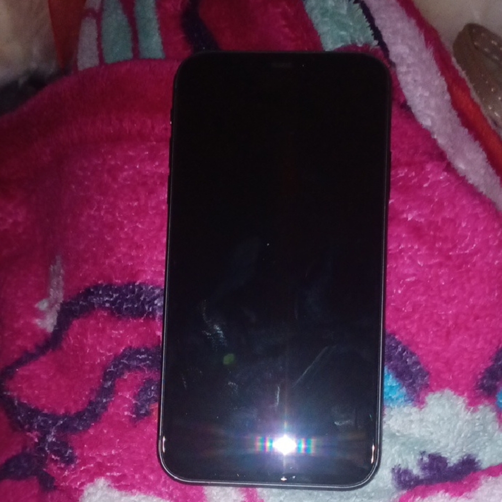 Black iPhone 11